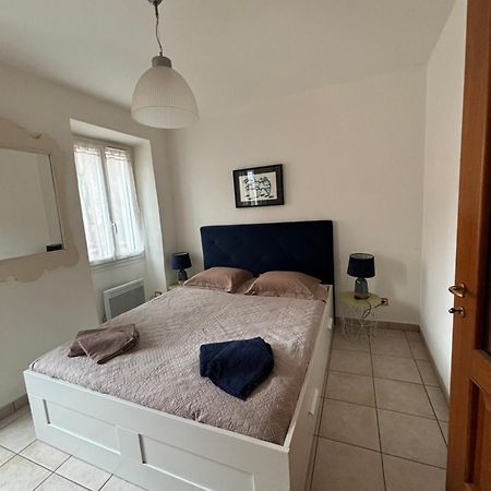 Joli Appart 29M2 En Vieille Ville Menton 2 Mins De La Mer المظهر الخارجي الصورة