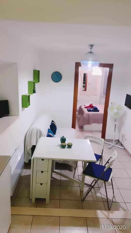 Joli Appart 29M2 En Vieille Ville Menton 2 Mins De La Mer المظهر الخارجي الصورة